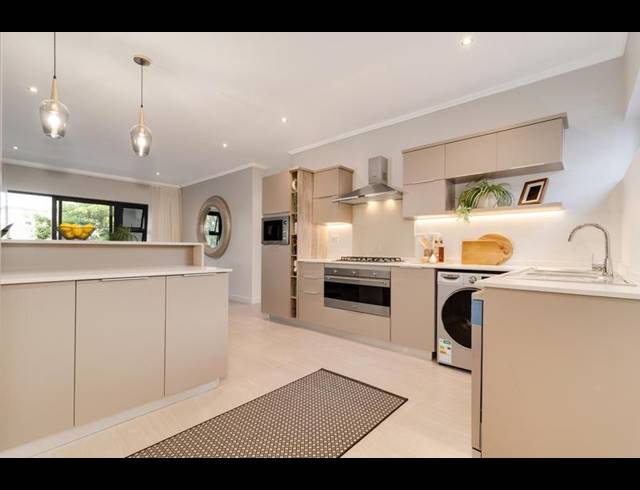 3 BEDROOM APARTMENT FOR SALE IN MORNINGSIDE